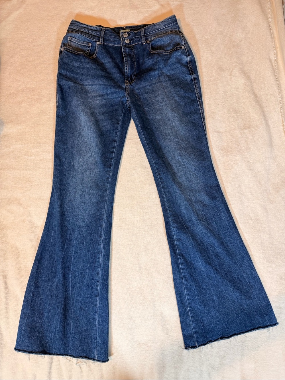 Articles of Society The Joplin Mid Rise Flare Jeans Size 30 Raw Hem